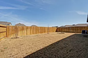 1806 Windsor Blvd, Lockhart, TX 78644 - Photo 24