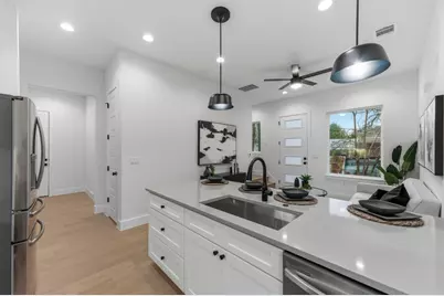 1809 Maple Avenue #2, Austin, TX 78702 - Photo 6