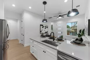 1809 Maple Ave, Austin, TX 78702 - Photo 6