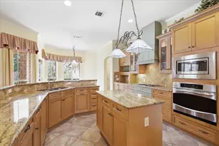 203 Wagon Way, Bastrop, TX 78602 - Photo 4