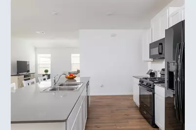 340 Sonterra Drive, San Marcos, TX 78666 - Photo 6