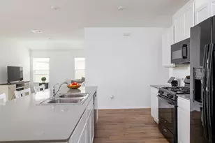 340 Sonterra Dr, San Marcos, TX 78666 - Photo 6