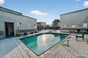 935 La Posada Dr, Austin, TX 78752 - Photo 16