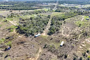 166 Norwood Ln, Elgin, TX 78621 - Photo 8