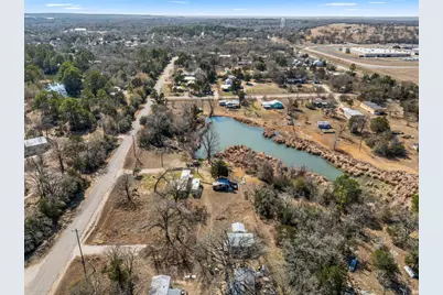 186 Zimmerman Avenue, Bastrop, TX 78602 - Photo 4