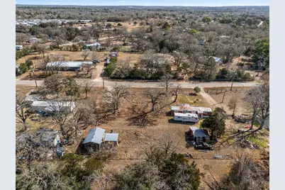 186 Zimmerman Avenue, Bastrop, TX 78602 - Photo 6