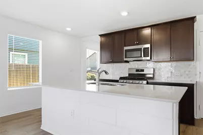 7208 Sparkling Light Drive #B, Del Valle, TX 78617 - Photo 4