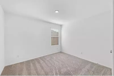 303 Chickasaw Lane, Hutto, TX 78634 - Photo 20