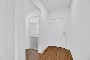 303 Chickasaw Ln, Hutto, TX 78634 - Photo 6