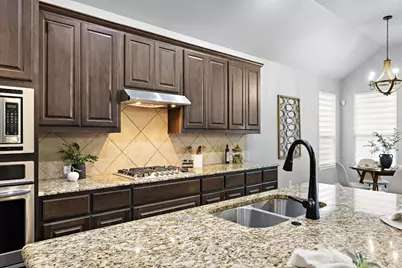 305 Miracle Rose Way, Liberty Hill, TX 78642 - Photo 16