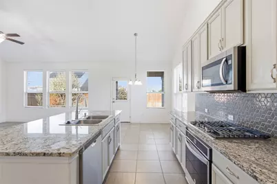 701 S San Marcos Street, Manor, TX 78653 - Photo 6