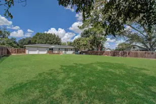 1004 Baumgarten St, Schulenburg, TX 78956 - Photo 34