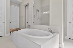 100 Peach Orch Ln, Georgetown, TX 78628 - Photo 16