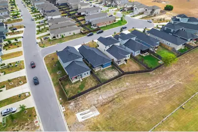 104 Katie Elder Drive, Jarrell, TX 76537 - Photo 32