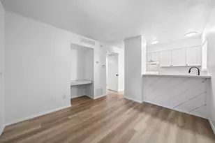 2410 Longview St, Austin, TX 78705 - Photo 2