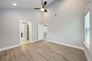 5308 Downs Dr, Austin, TX 78721 - Photo 16