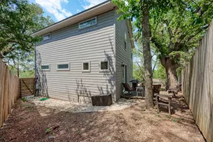 5308 Downs Dr, Austin, TX 78721 - Photo 30