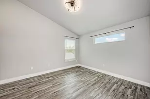 5308 Downs Dr, Austin, TX 78721 - Photo 22