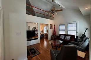2002 East Side Dr, Austin, TX 78704 - Photo 2