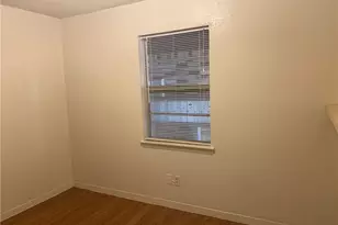 908 Emile St, Bastrop, TX 78602 - Photo 6