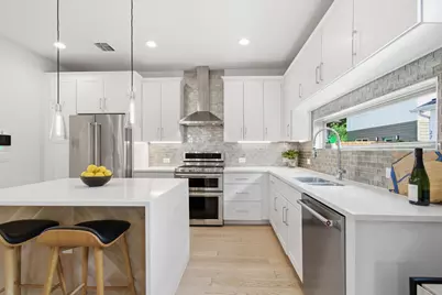 2710 Zaragosa A Street, Austin, TX 78702 - Photo 8