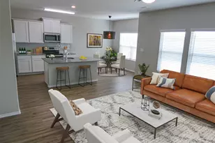 217 Bronco Billy Dr, Jarrell, TX 76537 - Photo 4