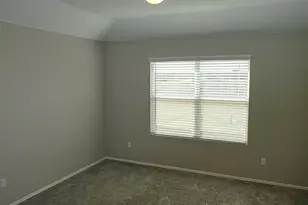 217 Bronco Billy Dr, Jarrell, TX 76537 - Photo 18