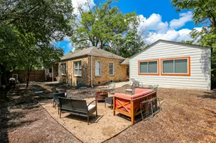 308 E 32nd St, Austin, TX 78705 - Photo 26