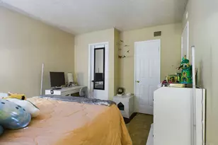 803 W 28th St, Austin, TX 78705 - Photo 14