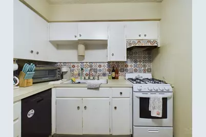 803 W 28th Street #105, Austin, TX 78705 - Photo 8