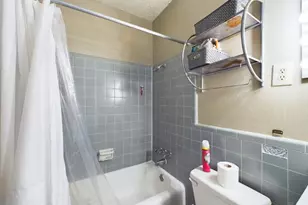 803 W 28th St, Austin, TX 78705 - Photo 32