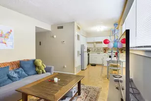 803 W 28th St, Austin, TX 78705 - Photo 4