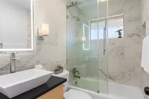 1704 Shelbourne Dr, Austin, TX 78752 - Photo 32
