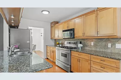 1704 Shelbourne Drive, Austin, TX 78752 - Photo 10