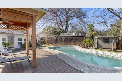 1704 Shelbourne Drive, Austin, TX 78752 - Photo 36