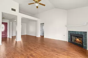 106 Wisteria Dr, Georgetown, TX 78626 - Photo 4