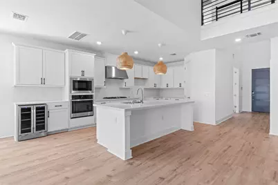 7909 Edmondson Bend, Austin, TX 78744 - Photo 2