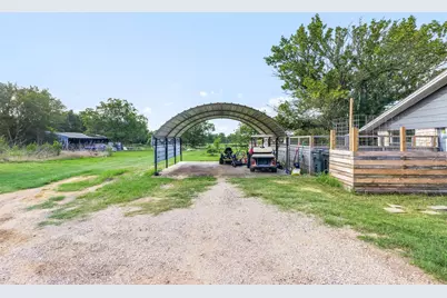 1015 Fm 112 Road, Lexington, TX 78947 - Photo 38
