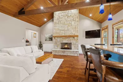 409 Venture Boulevard S, Point Venture, TX 78645 - Photo 6