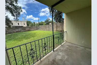 601 W 11th Street #114, Austin, TX 78701 - Photo 16