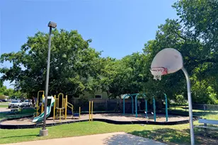 9901 Roxanna Dr, Austin, TX 78748 - Photo 12