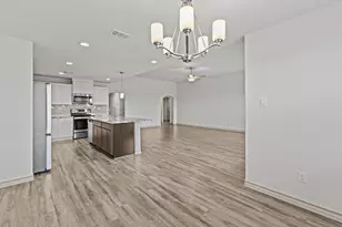 108 W Eli Chandler St, Blanco, TX 78606 - Photo 14
