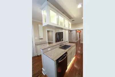 1301 S 6th Street, Austin, TX 78704 - Photo 10