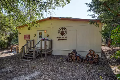 181 Lockwood Road, Red Rock, TX 78662 - Photo 4