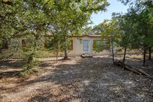181 Lockwood Rd, Red Rock, TX 78662 - Photo 4