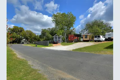 1703 Lancer Lane, Austin, TX 78733 - Photo 4