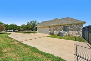 100 Grove Ln, Buda, TX 78610 - Photo 30