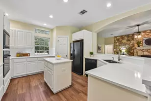 100 Grove Ln, Buda, TX 78610 - Photo 16
