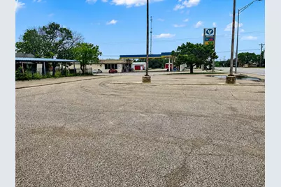 101 N 4th Street, Lometa, TX 76853 - Photo 20