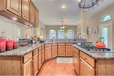 7902 Isaac Pryor Drive, Austin, TX 78749 - Photo 8